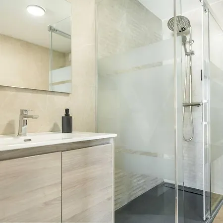 With Private Heated Pool By The & Port - By Rems * 베날마데나코스타