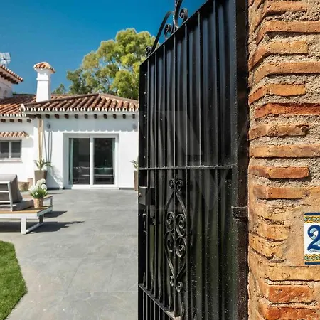 With Private Heated Pool By The & Port - By Rems Willa